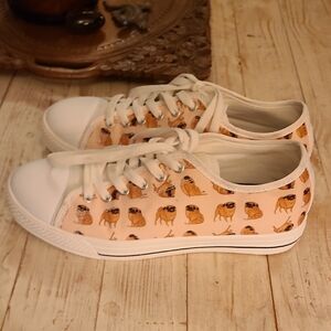 Super Cute Pug Dog Print Sneakers Sz 9 Women / 7 Men